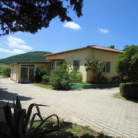 Alloggio per agriturismo Baida Santos *